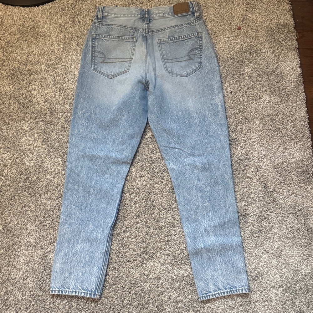 American Eagle Outfitters Light Blue High Rise Mom Jeans Size 0 Short - Picture 3 of 6